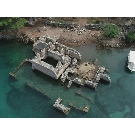 Only Blue Rhapsody Apartmanhotel