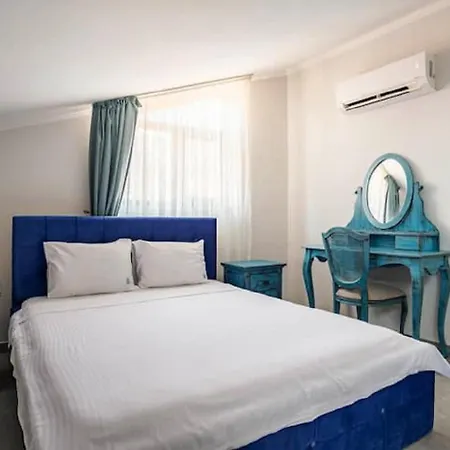 Only Blue Rhapsody Apartmanhotel 4*