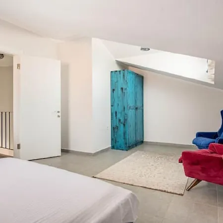 Apartmanhotel Only Blue Rhapsody 4*