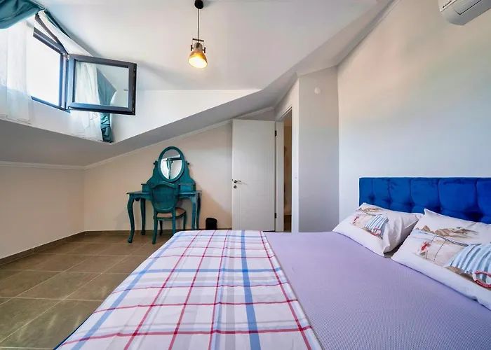 Only Blue Rhapsody Lejlighedshotel 4*